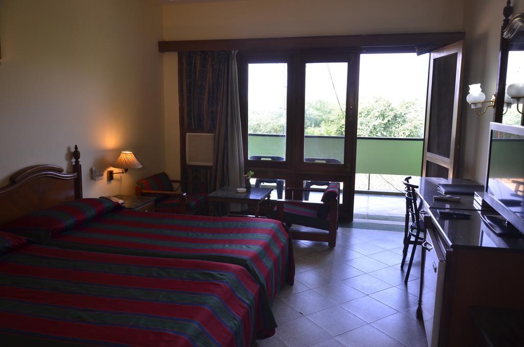 Hotel Bharatpur Ashok المظهر الخارجي الصورة