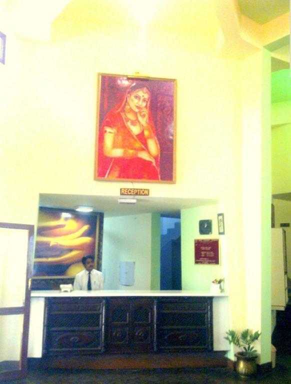 Hotel Bharatpur Ashok المظهر الخارجي الصورة