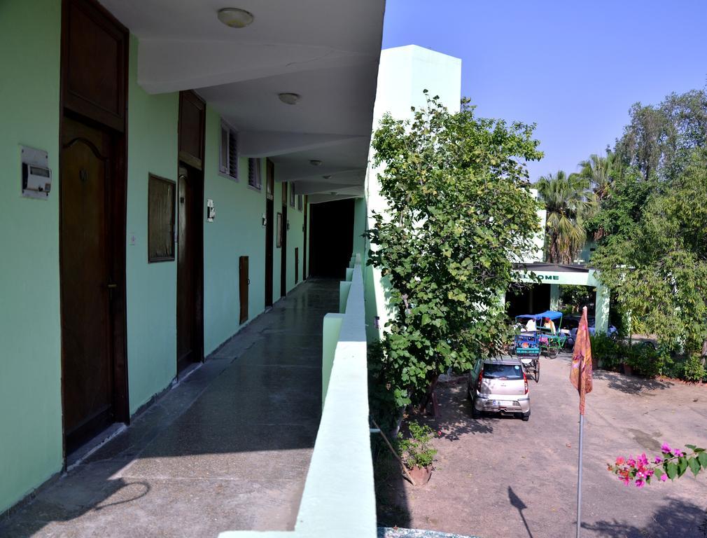 Hotel Bharatpur Ashok المظهر الخارجي الصورة