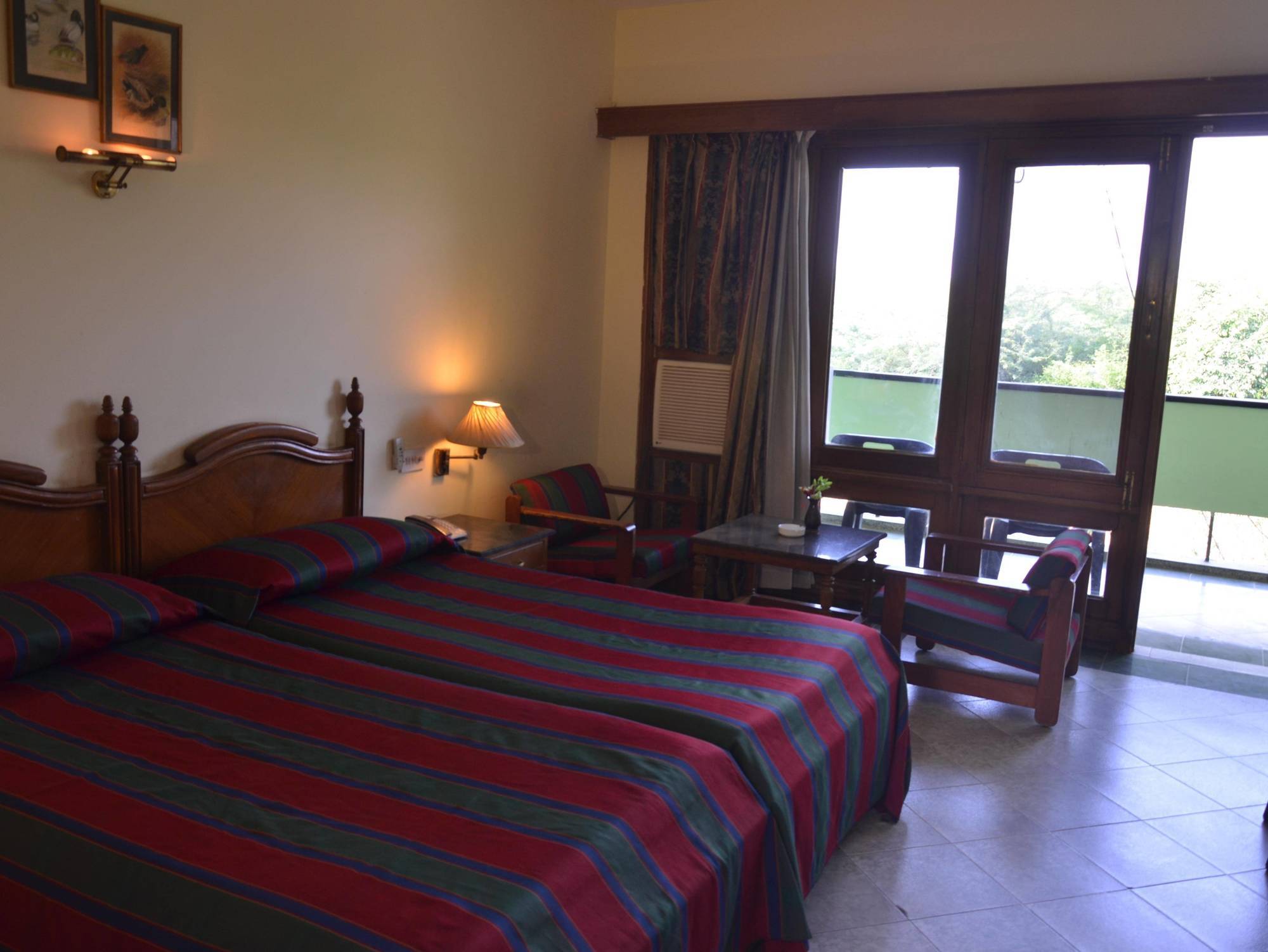 Hotel Bharatpur Ashok المظهر الخارجي الصورة